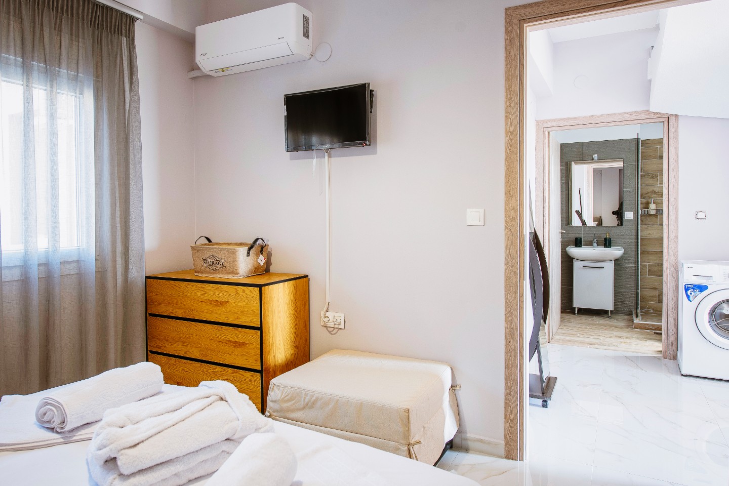 Eunoia Villas Atropos Bedroom