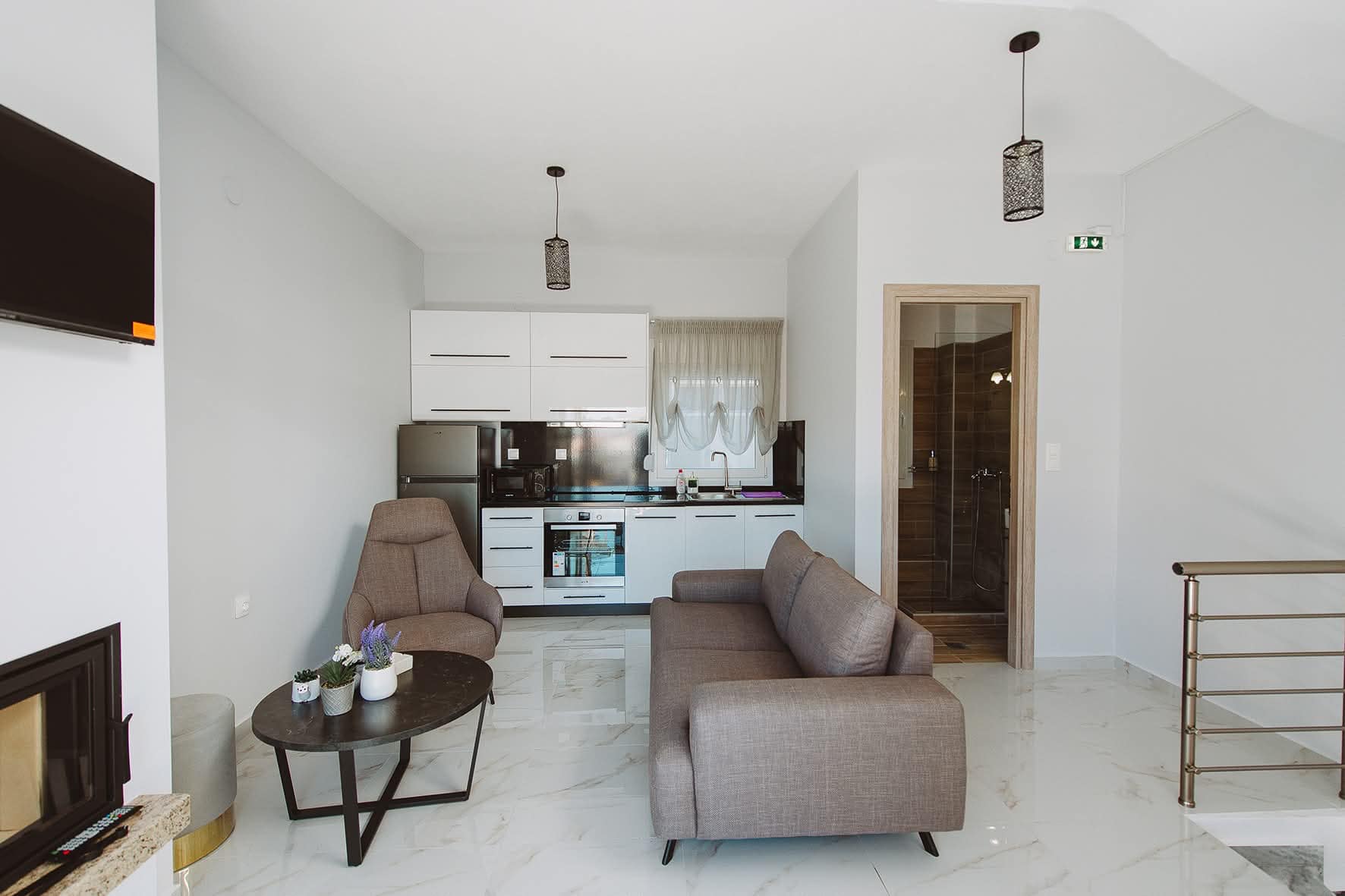 Eunoia Villas Ammaria Lining Room